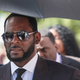 Illustration for article titled R. Kelly Ex-Staffers Hand Over 20 Sex Tapes to Feds
